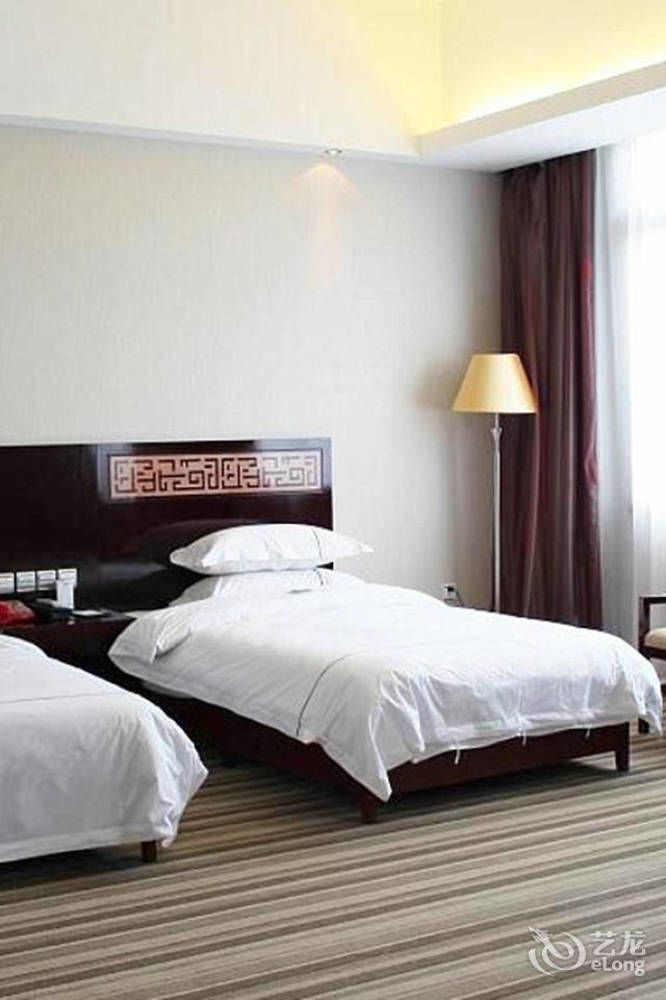 Jishou Heyi Hotel Финхуан Екстер'єр фото